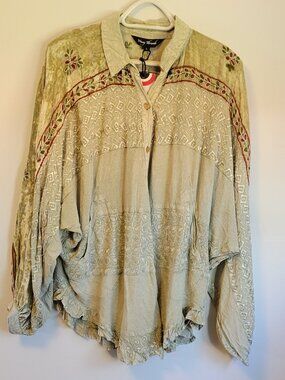 NWT Beautiful Embroidered Sage Green Boho-Cowgirl Dolman Sleeve Blouse/Cover up
